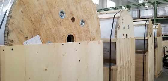 طول البكرة 504 كم، بكرة عضو هيكلي من البوليمر المقوى يشتمل على طريقة تركيب سهلة تضمن عملية البناء